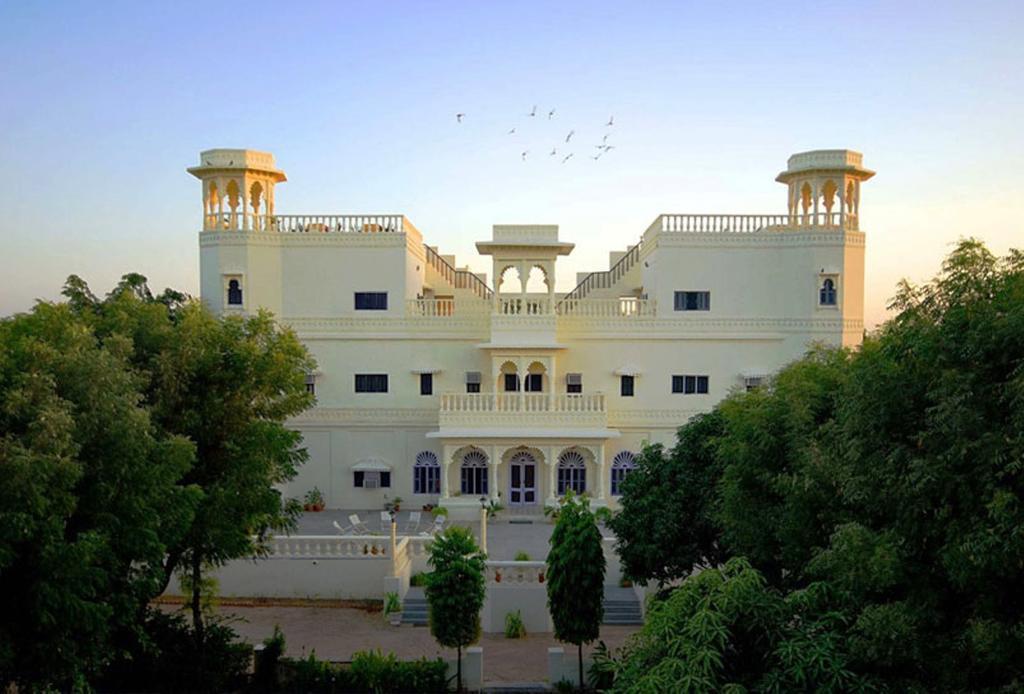 V Resorts Jhalamand Garh Jodhpur ジョードプル エクステリア 写真
