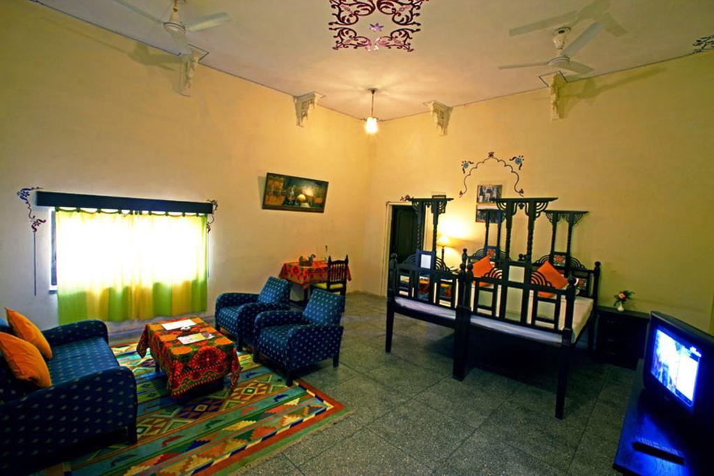 V Resorts Jhalamand Garh Jodhpur ジョードプル 部屋 写真